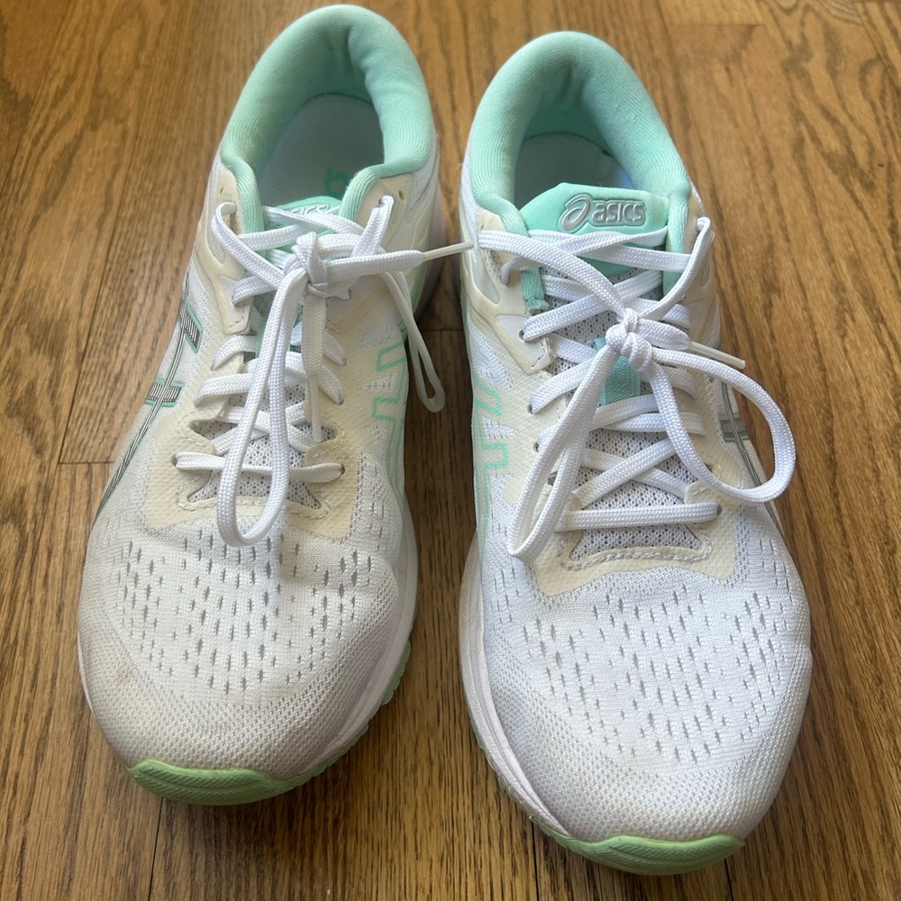 ASICS Gel Kayano in White and Mint
